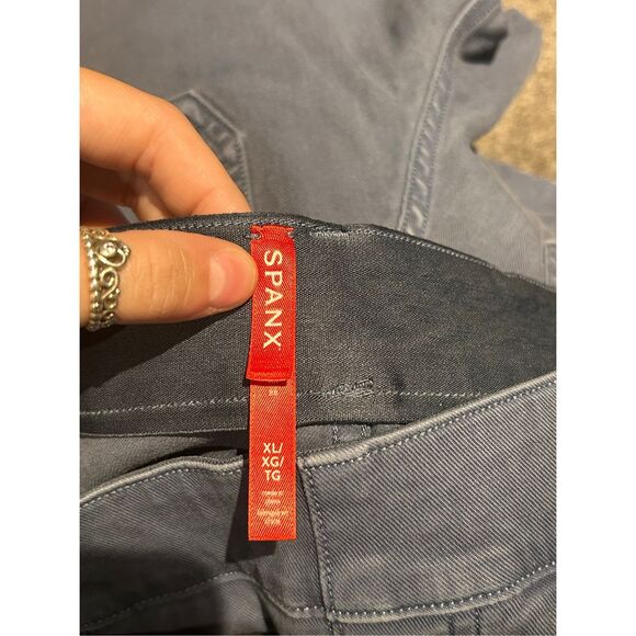 Spanx gray shorts size XL - Picture 3 of 3